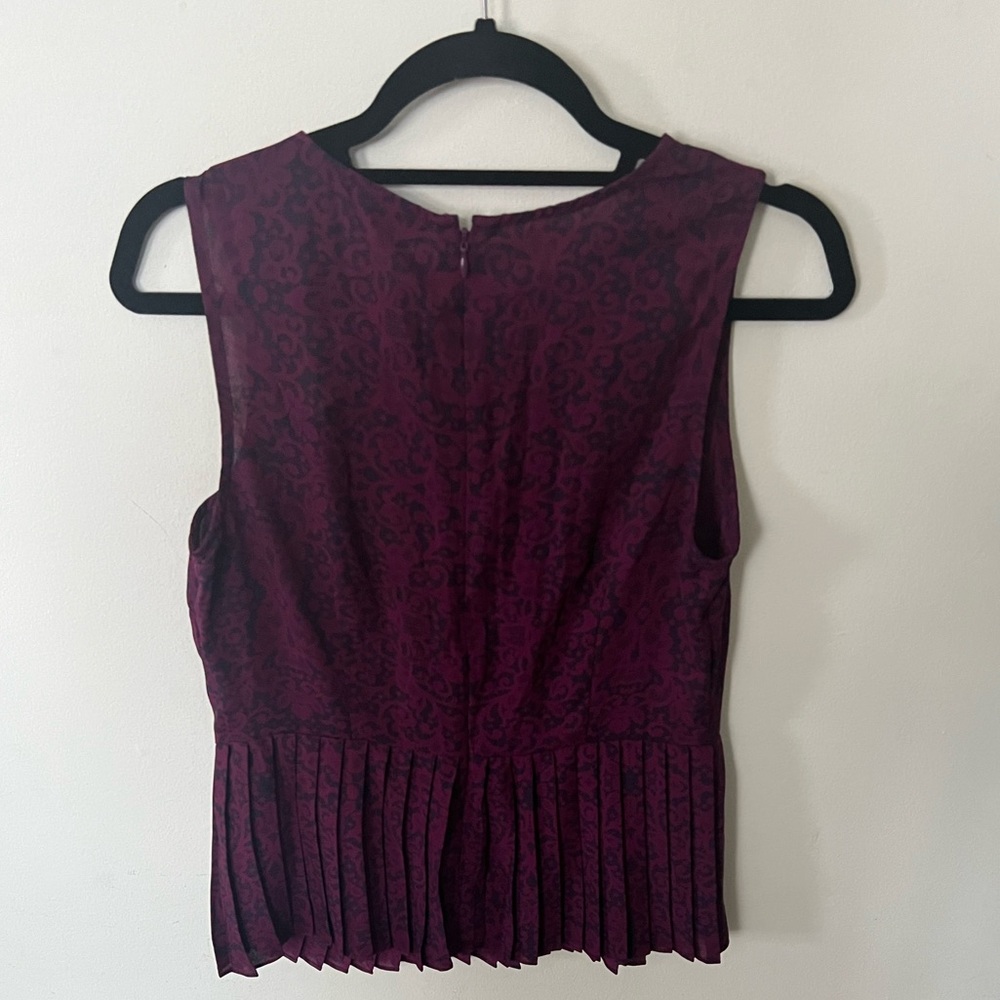 Banana Republic Sleeveless Pleated Blouse / Top - NWT, 6, Navy & Violet / Purple - Picture 6 of 8
